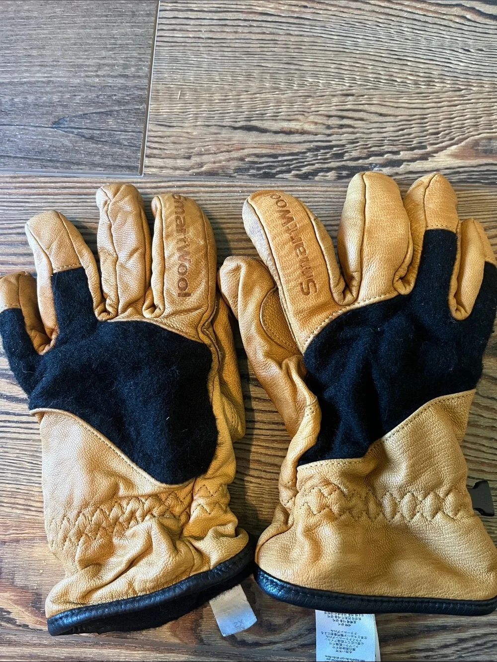 Smartwool Tan and Black Leather Work Gloves